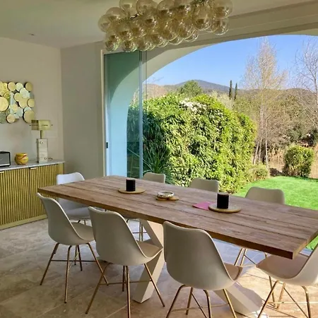 Les Chenes Les Restanques Du Golfe De St Tropez グリモー
