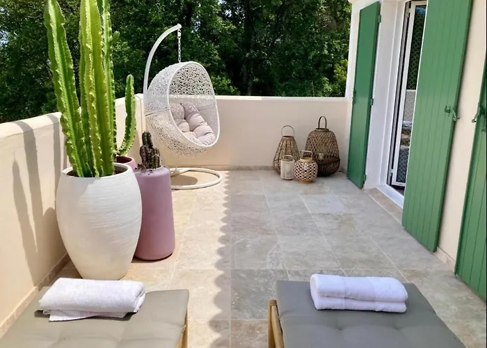 Les Chenes Les Restanques Du Golfe De St Tropez