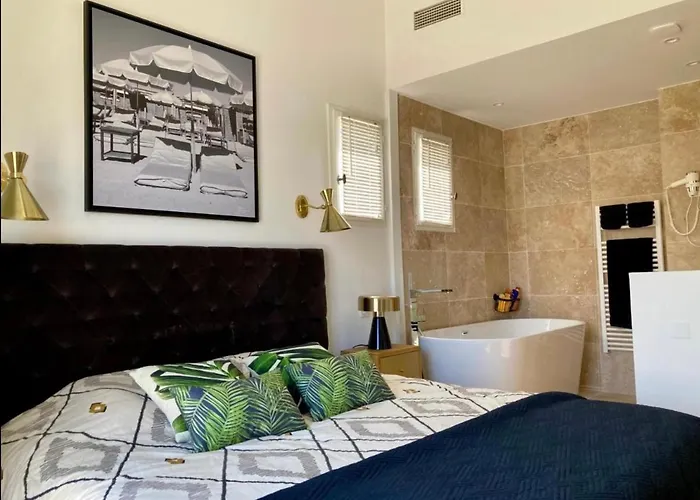 Les Chenes Les Restanques Du Golfe De St Tropez * Grimaud